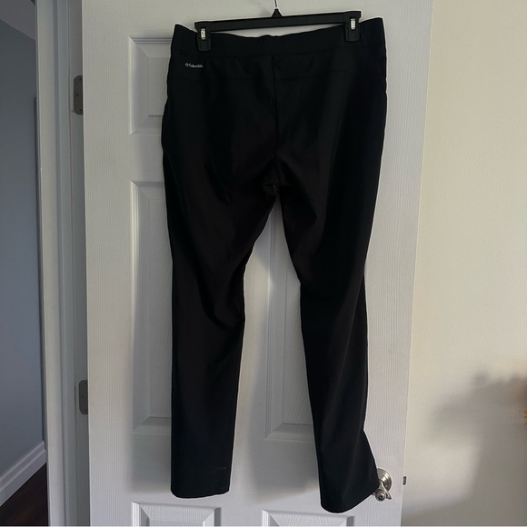 Size XL Columbia Women's Back Beauty High-Rise Omni Shield Water Resistant Pants - Picture 4 of 7